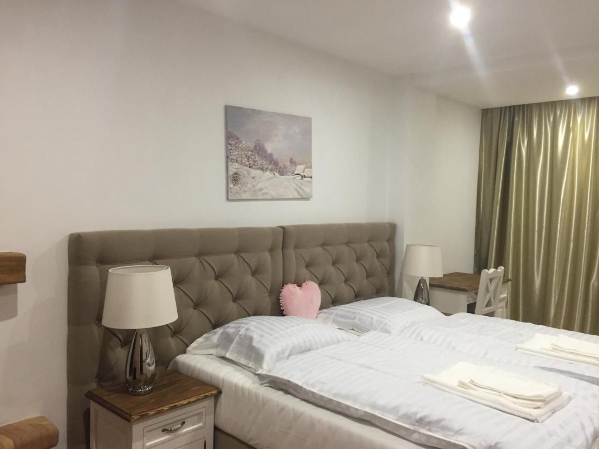 פזינוק Hotel Galeria Pezinska Baba מראה חיצוני תמונה